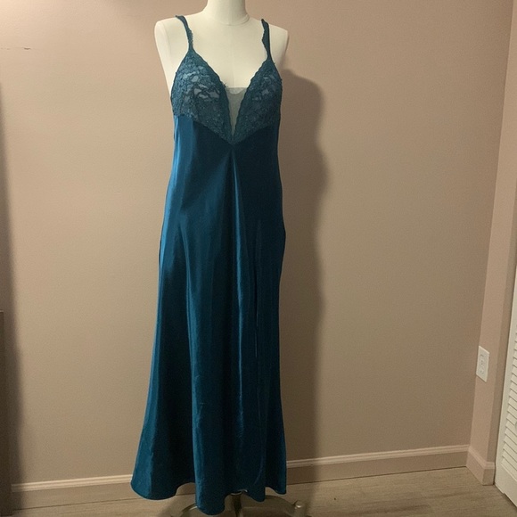 Vintage Victoria’s Secret slip camise size M- fair condition - Picture 4 of 17